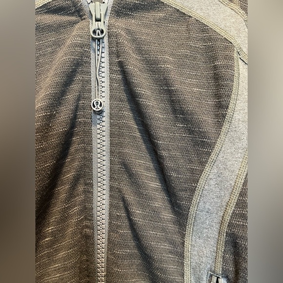 Lululemon Define Jacket  in Heathered Wren/Deep Camo Pique Full Zip - Picture 5 of 5